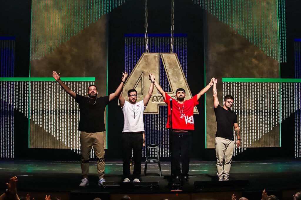 4 Amigos retorna a Curitiba com novo show inédito em 2025 no Teatro Positivo