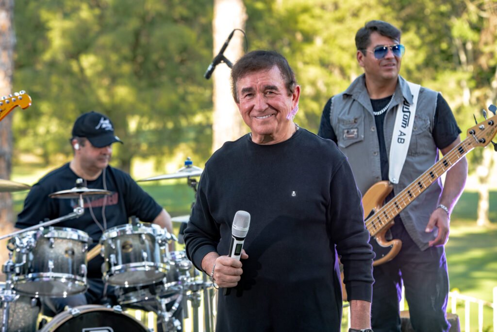 Amado Batista retorna à Curitiba para comemorar seus 50 anos de carreira