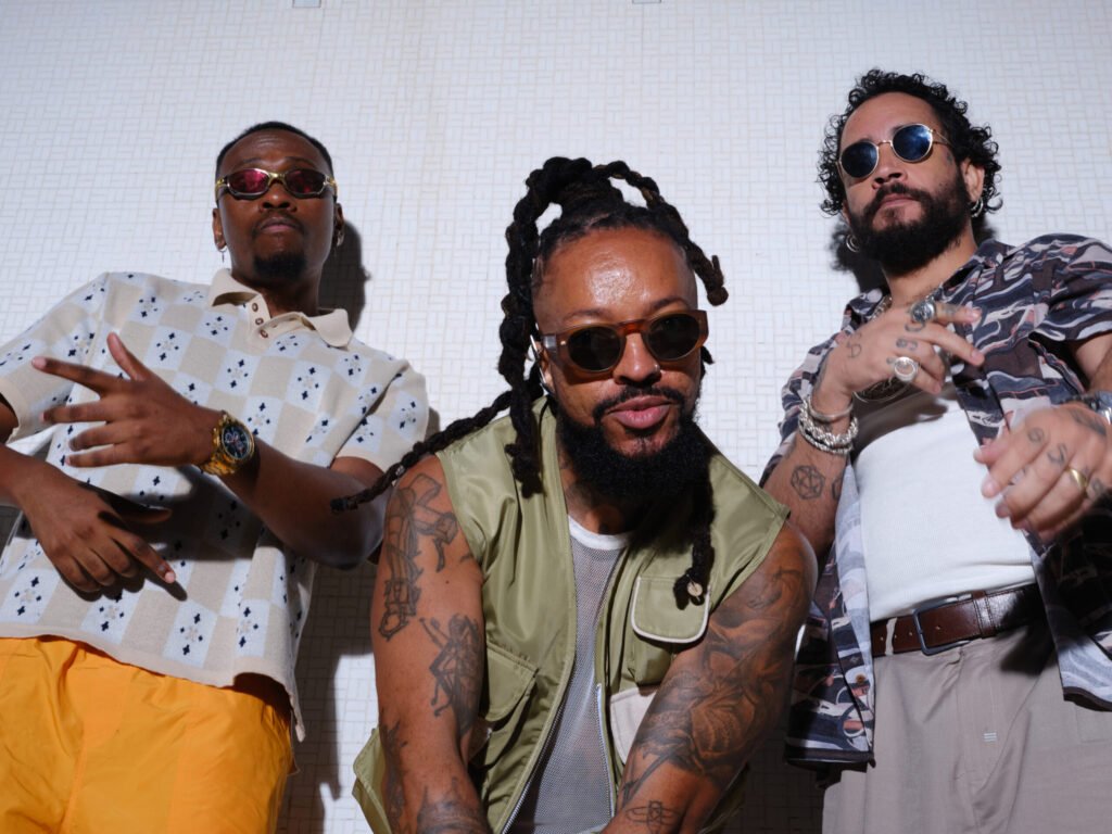 Rael abre caminho para lançamento do seu novo álbum com o single “Na Pista Sem Lei”