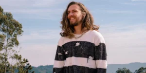 Conheça a história de 5 grandes sucessos do cantor Vitor Kley
