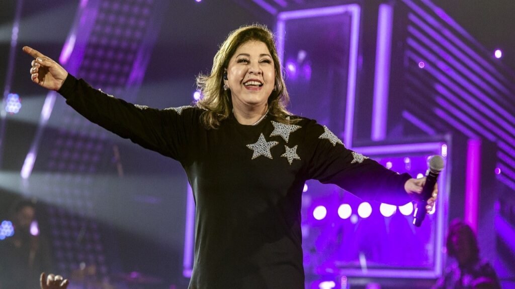Roberta Miranda comemora 40 anos de carreira com show único em Curitiba