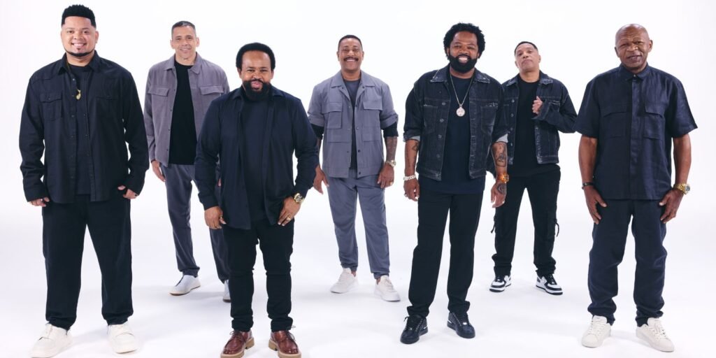 Os hits do Grupo Revelação e Xande de Pilares que você precisa saber de cor antes do show em Curitiba