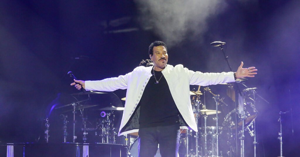 Lionel Richie em SP: ingresso de primeira fileira chega a R$ 10 mil — e a venda geral abre essa semana