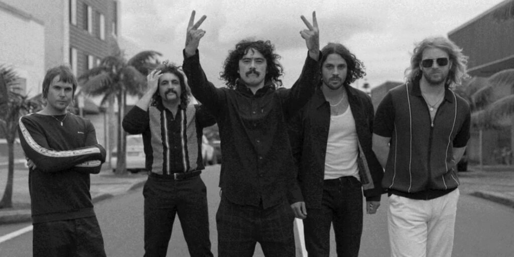 Sticky Fingers volta a Curitiba em 2026 e traz The Terrys na bagagem