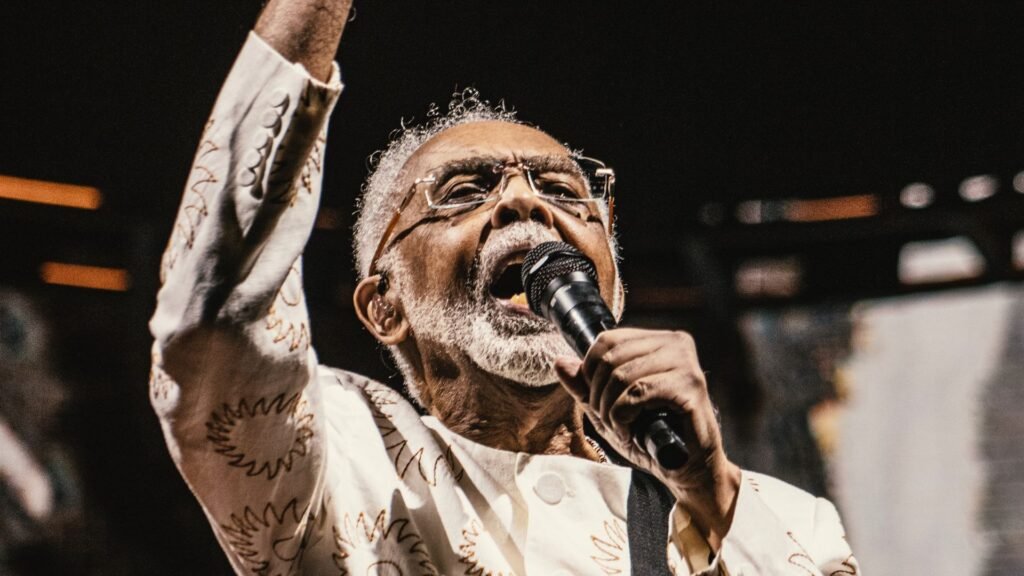 Gilberto Gil fala sobre o futuro após a turnê Tempo Rei: ‘continuar, de vez em quando’