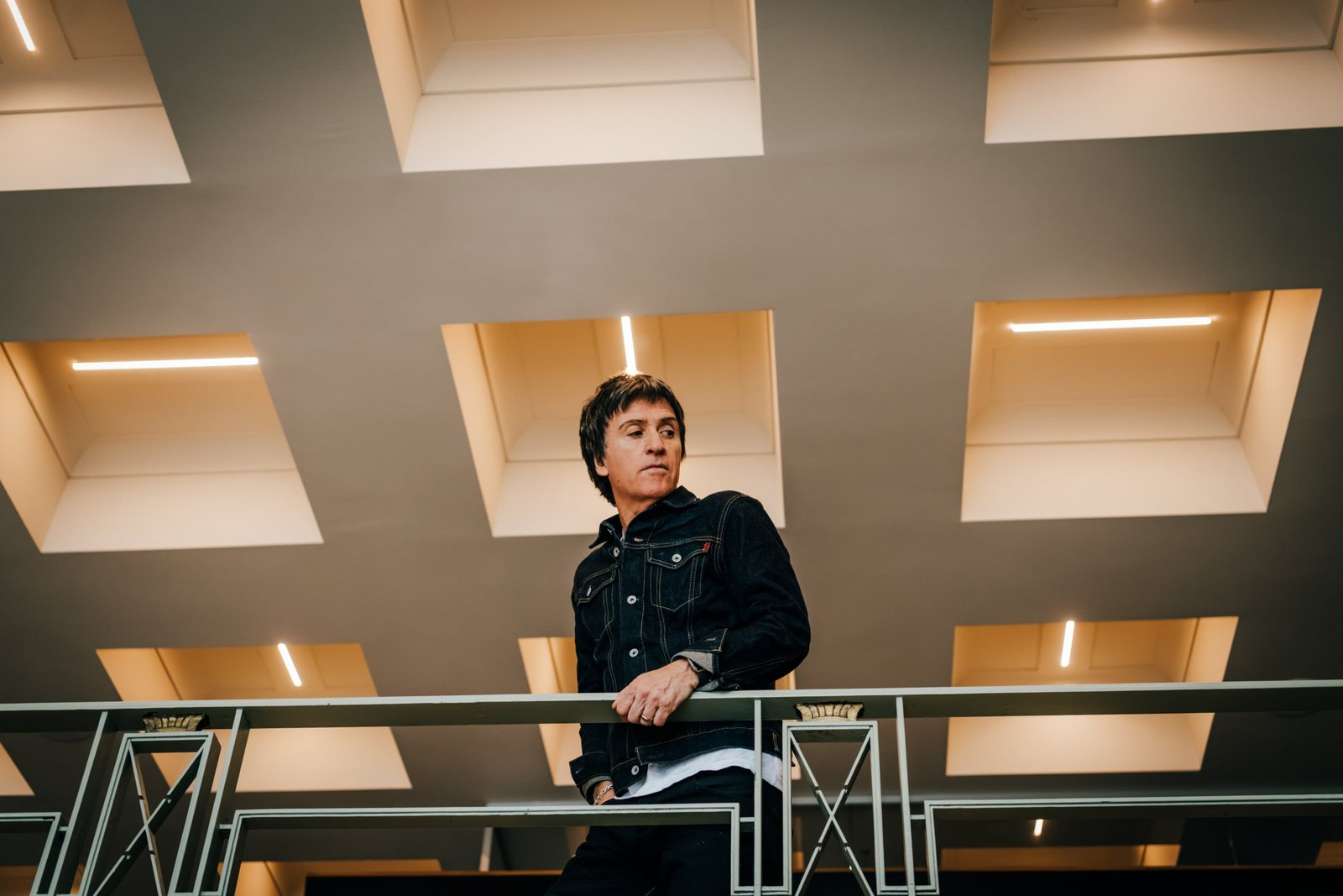 Johnny Marr volta ao Brasil depois de 11 anos: 'Não dá para competir com um mito'