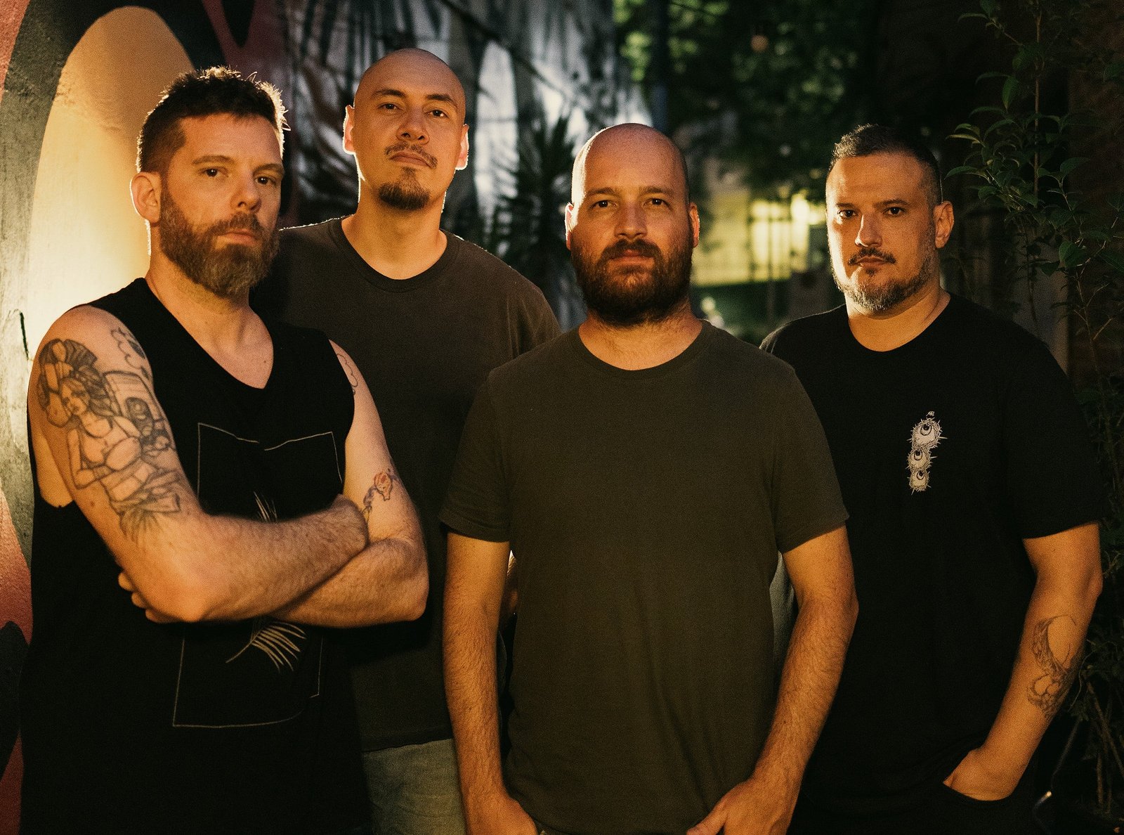Sempre Existe Um Porém finalmente soa como banda — ouça 'Entre Planos', o EP que 15 anos esperou